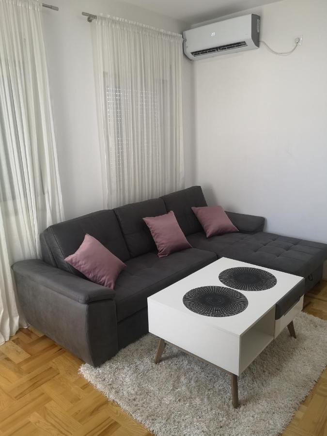 Apartamento Jednosoban Stan Zoja Podgorica Exterior foto
